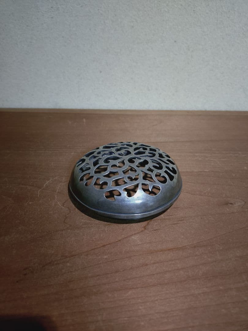 純銀 透かし彫り 唐草紋 火屋 「純銀」刻印