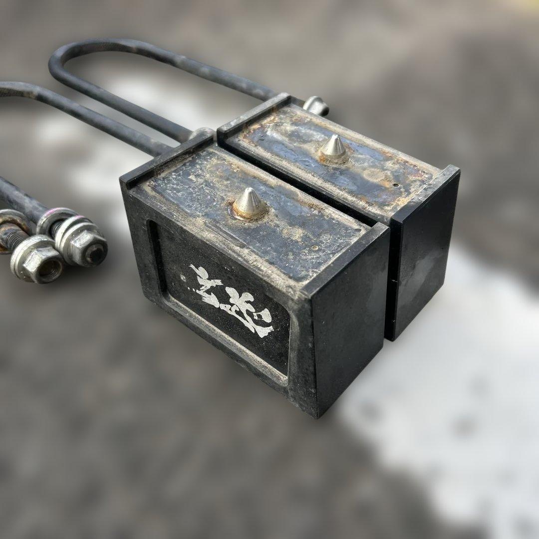 T*u様 ハイエース200系　玄武　Genb ハイトダウンブロックキット　3イン