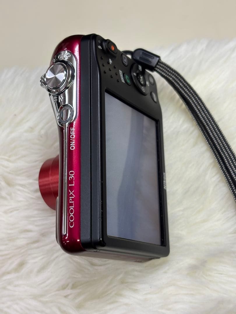 美品ニコンNikon COOLPIX L30 赤