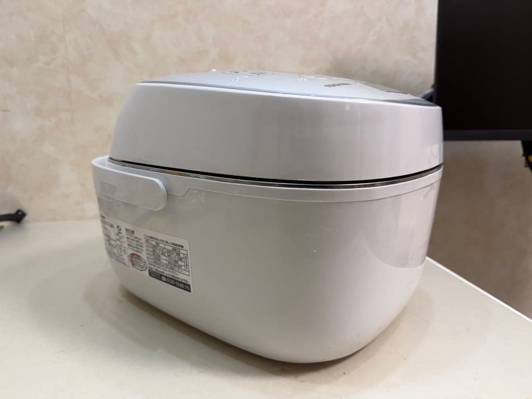 TOSHIBA RC-10VXN 圧力IH炊飯ジャー炊飯器