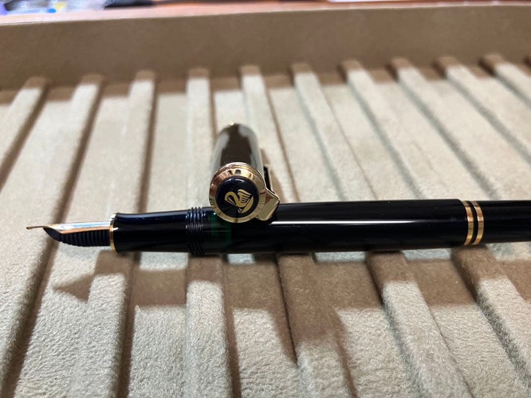 ペリカン M300 BB 18金