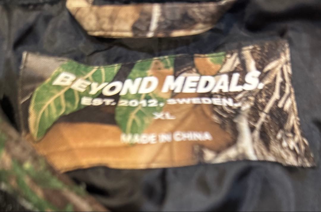Beyond Medals Realtree 2L セットアップ Zip 上下