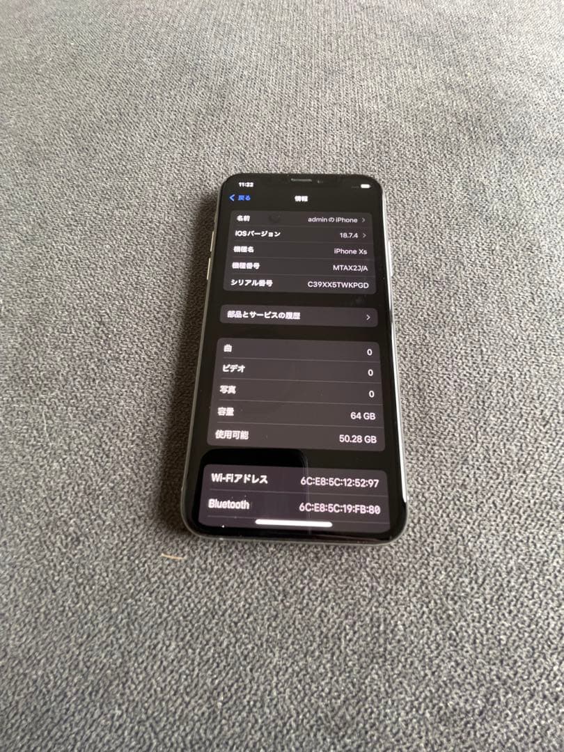 iPhone xs 64GB simフリー　美品