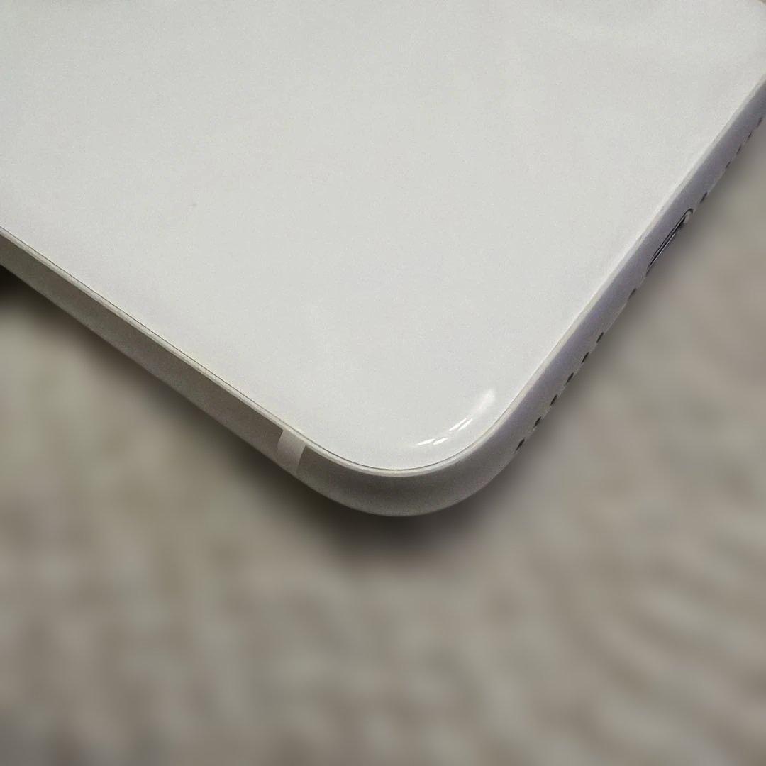 iPhone SE2 ホワイト　64