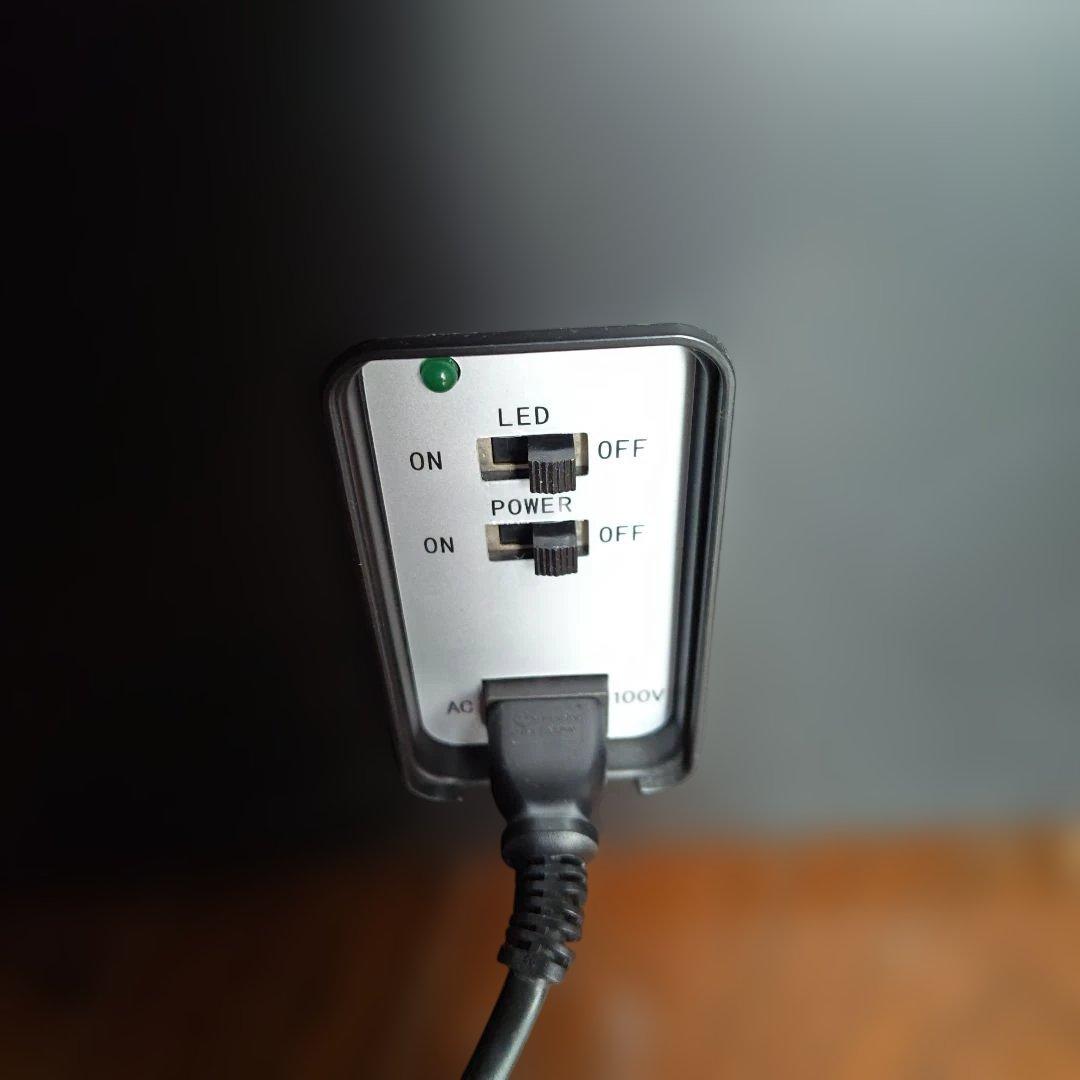 アピックス　自販機型保冷庫