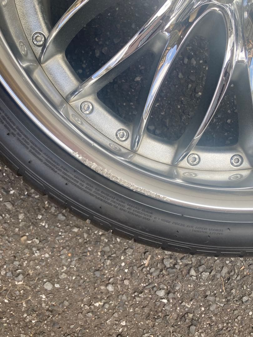 ワーク　シーカー19インチ　タイヤバリ山