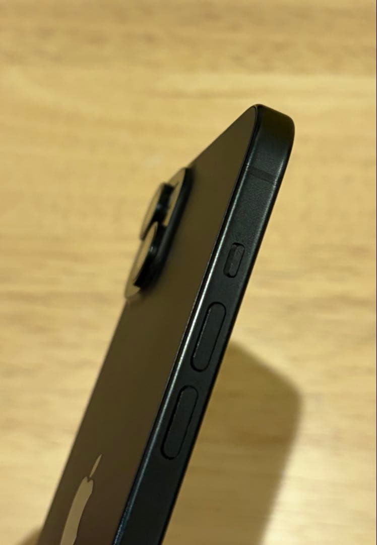 iPhone15Plus128GBブラックSIMフリーファインウーブンケース付き