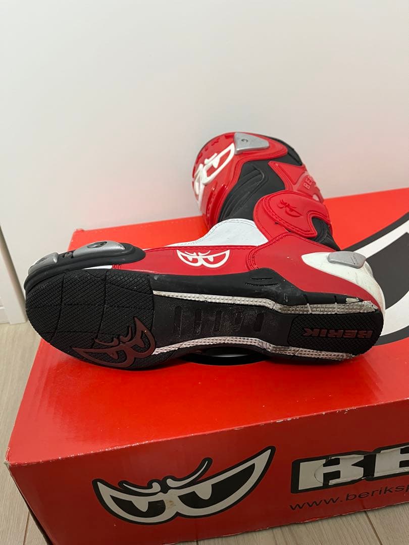 BERIK バイク用ブーツ 黒/赤/白