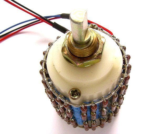 Dale抵抗 高音質 100kΩ2連24ポイントラダー・アッテネーター