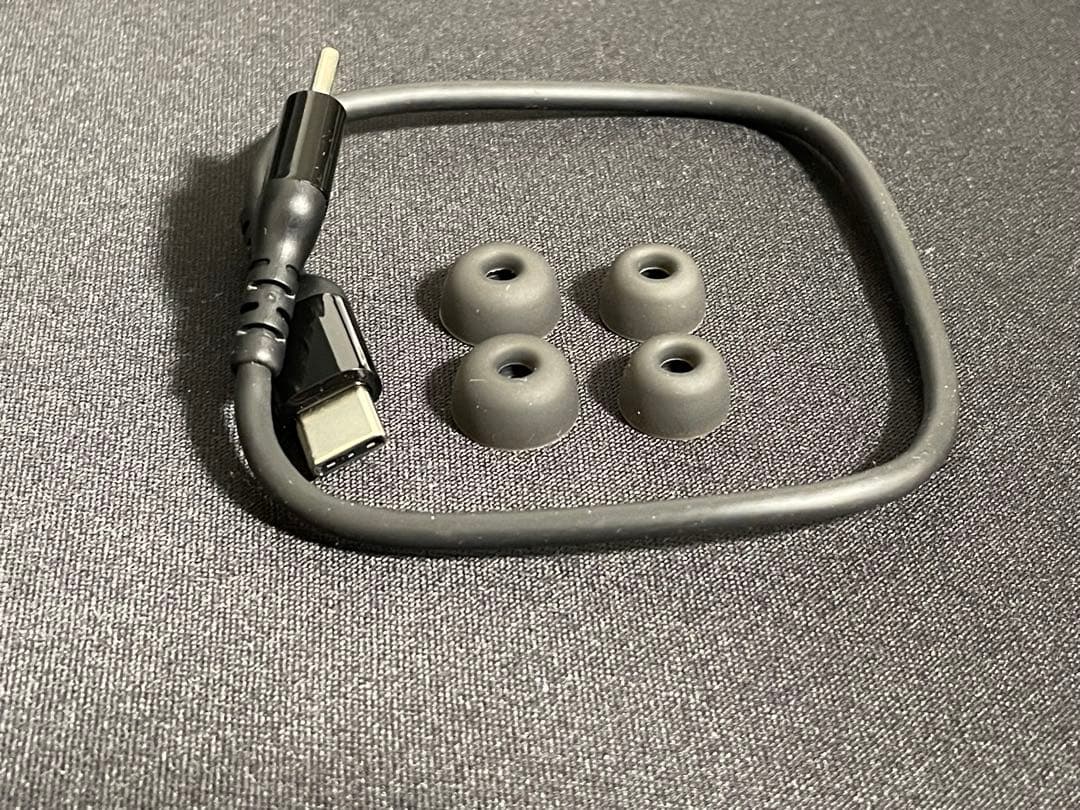 イヤホン SteelSeries Arctis GameBuds white