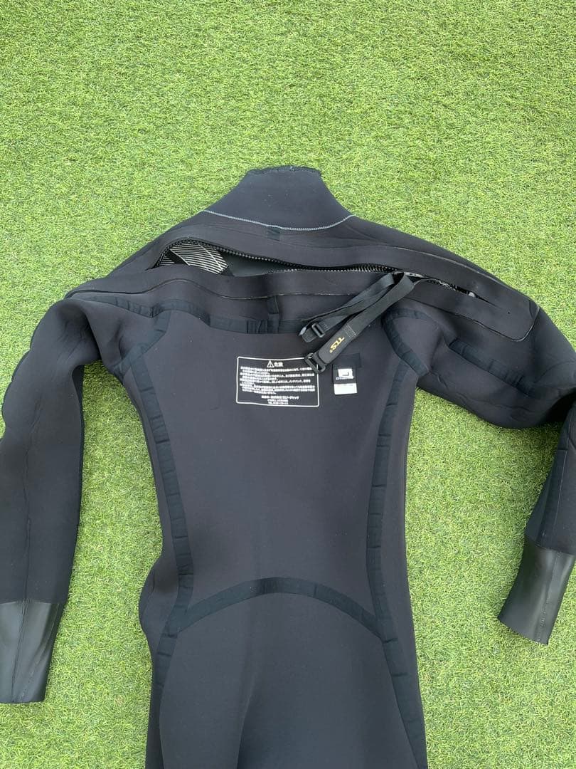 O'NEILL オニールウェットスーツドライスーツXLツールズ手首、首ベルト付き