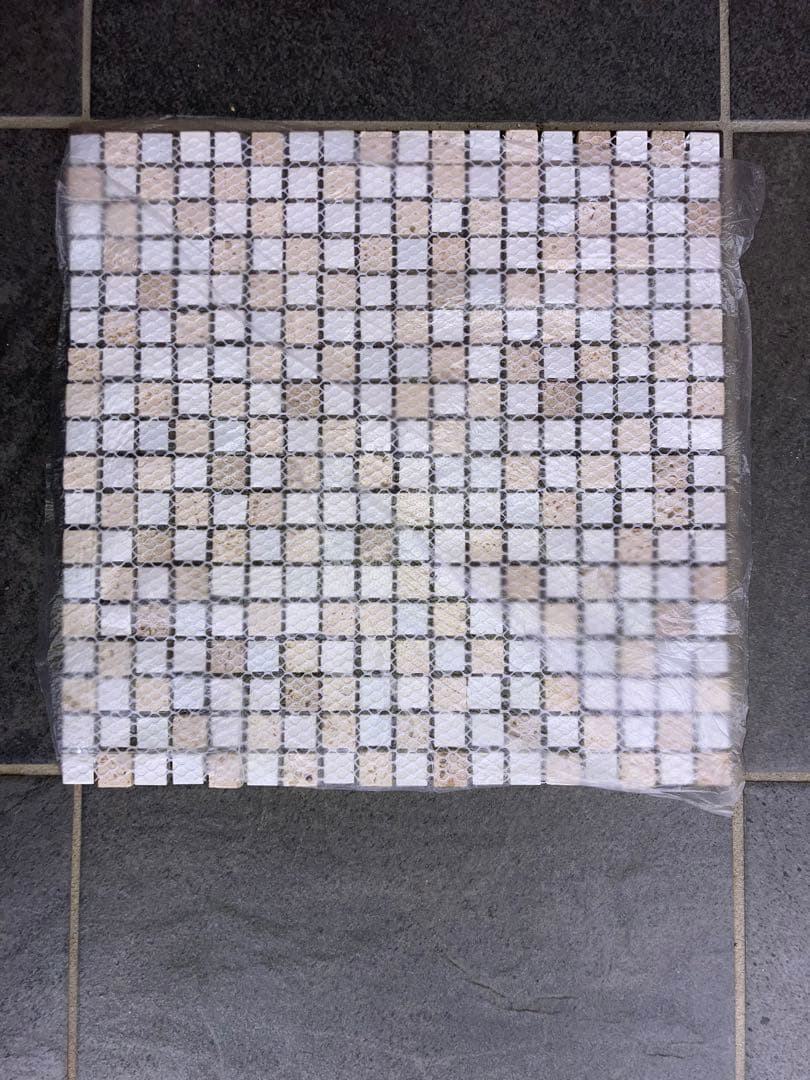 モザイクタイル　30センチ角