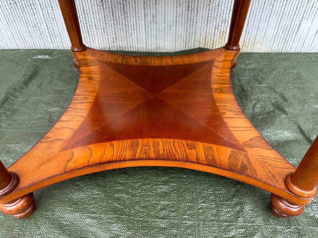 【オケージョナルテーブル】チェスト　木製　花台　飾台　収納　アンティーク◎