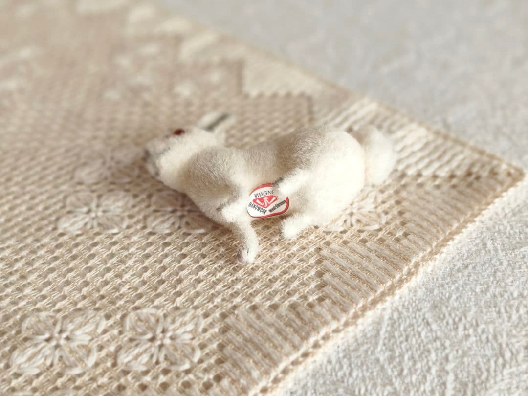 【ちびたんさま】vintage ୨୧ 真っ白な 可愛い ウサちゃん