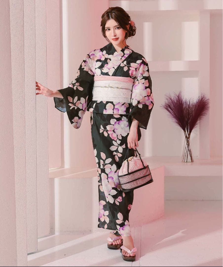 黒緑×ニュアンス椿 ゆかた3点セット (浴衣+平帯or作り帯+下駄)