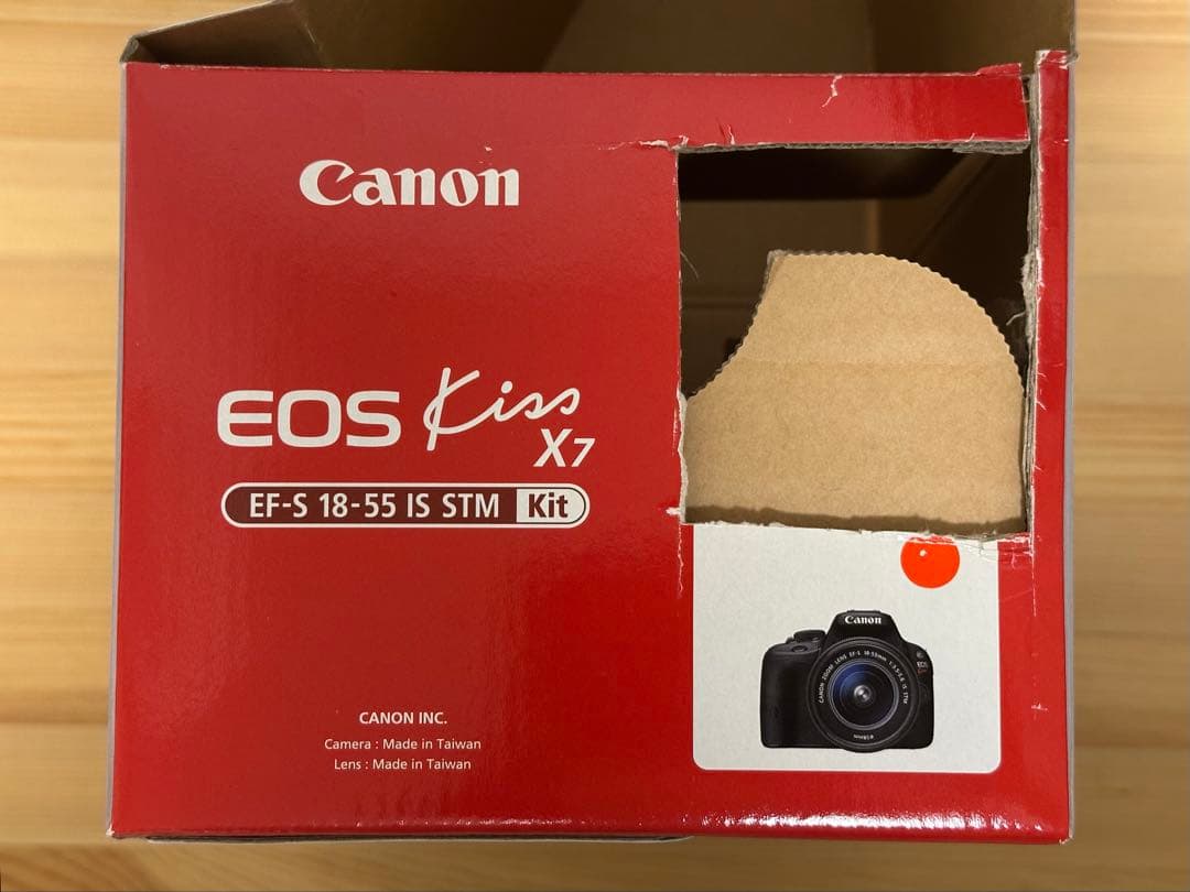 Canon EOSkiss x7ダブルズームキット (レンズ保護フィルター付き)