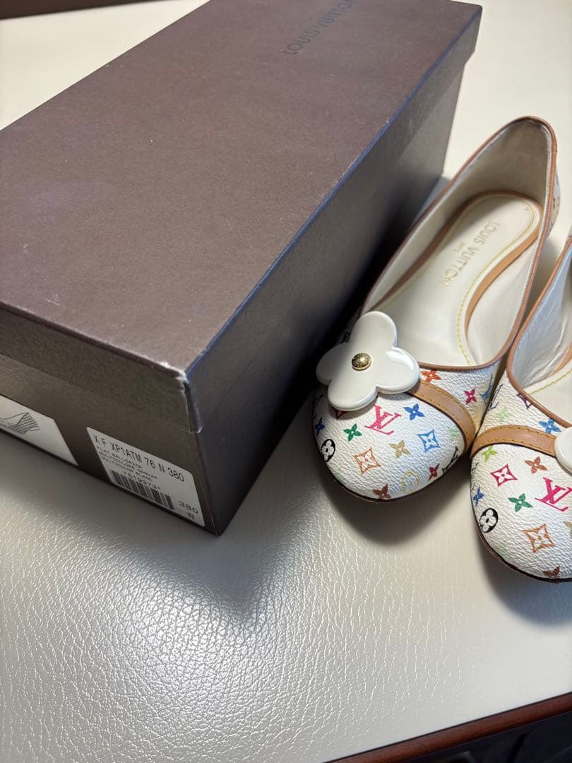 LOUIS VUITTON ★フラットシューズ ホワイト・マルチカラー