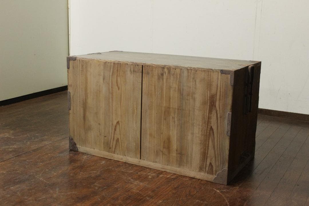 二本松箪笥 二段 前桐 鶴亀金具 古い和箪笥 時代箪笥 古家具/ローボード古民藝
