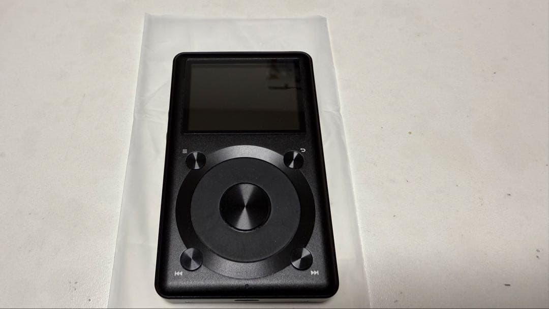 Fiio X1 ブラック　ハイレゾ音楽プレイヤー