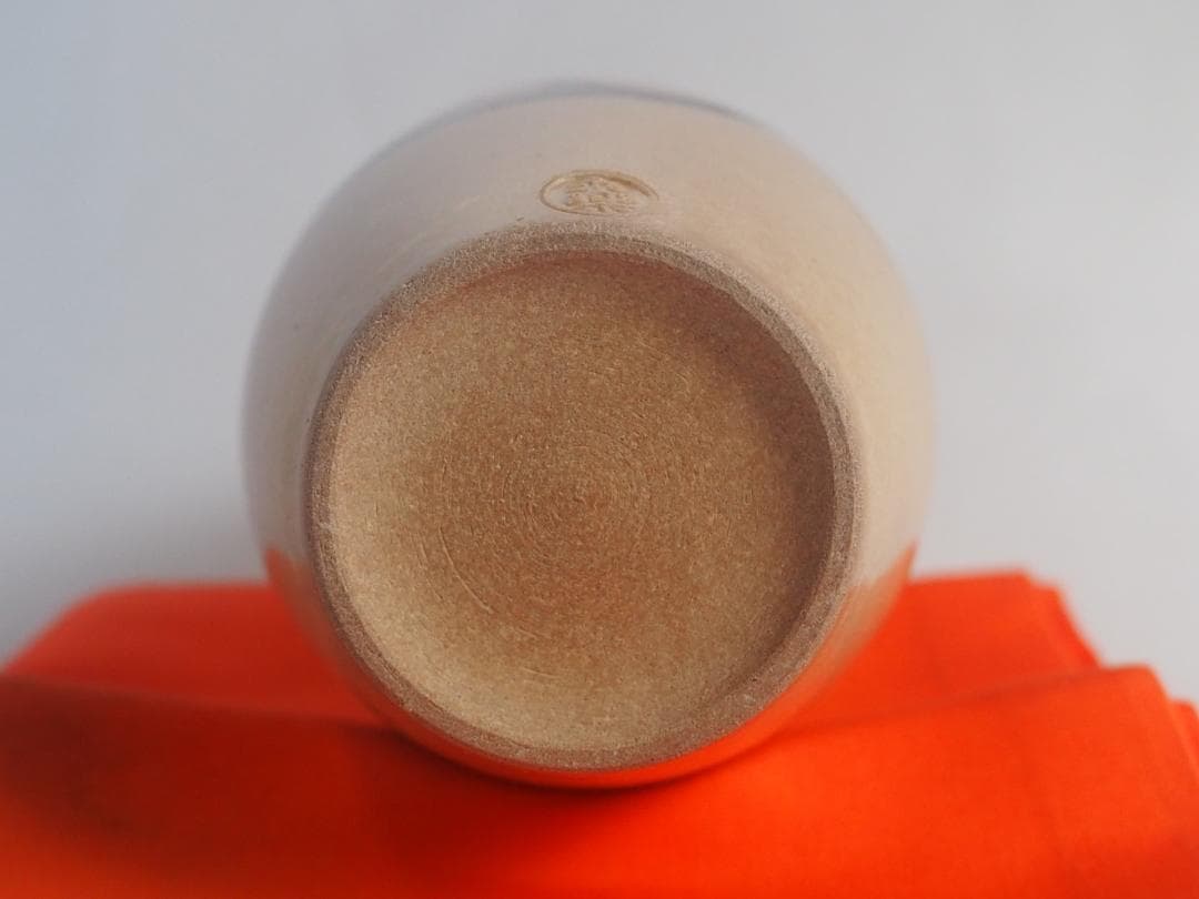 表千家13世即中斎宗左御書付及び絵付 16代永樂善五郎造『窓梅図徳利』（共箱）