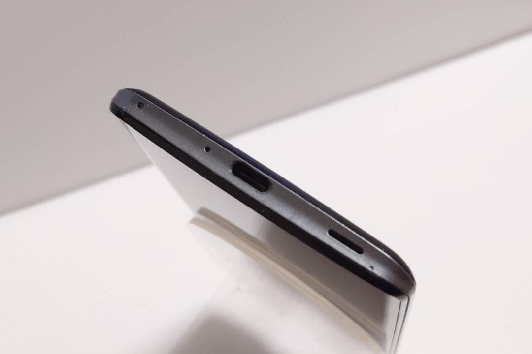 AQUOS zero2 906SH SoftBank版 SIMロック解除済