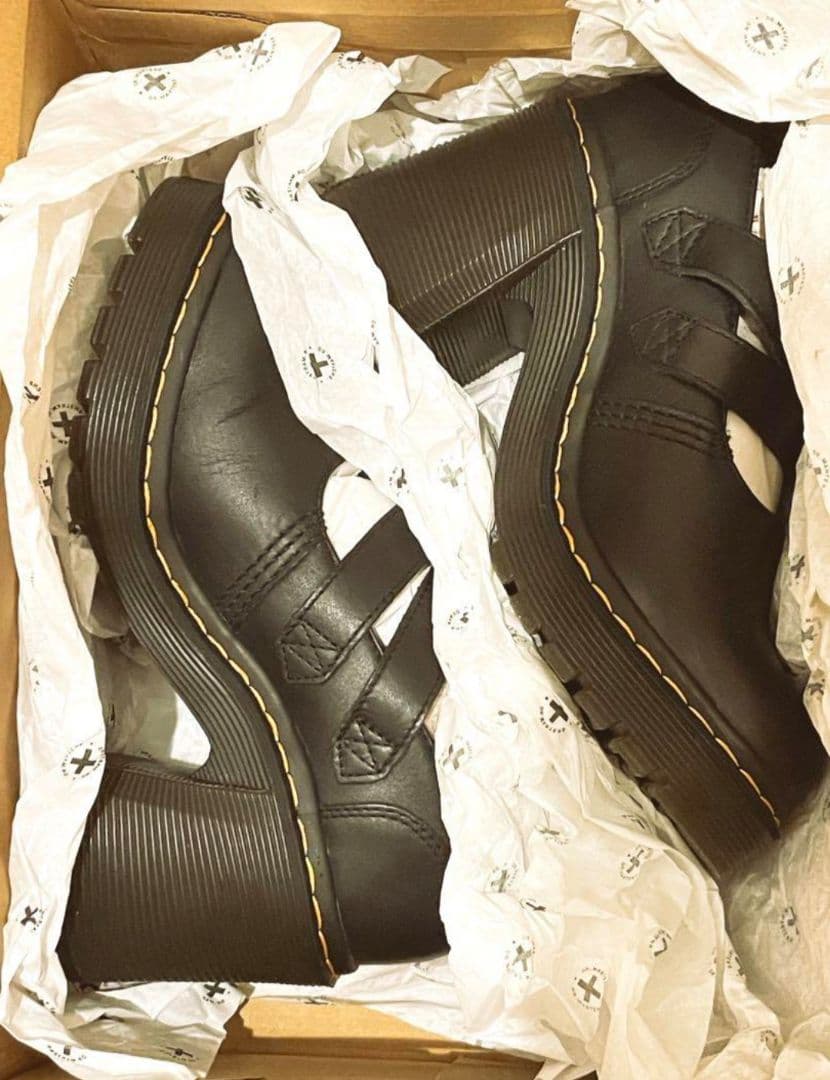 極美品♡Dr.Martens　EVIEE