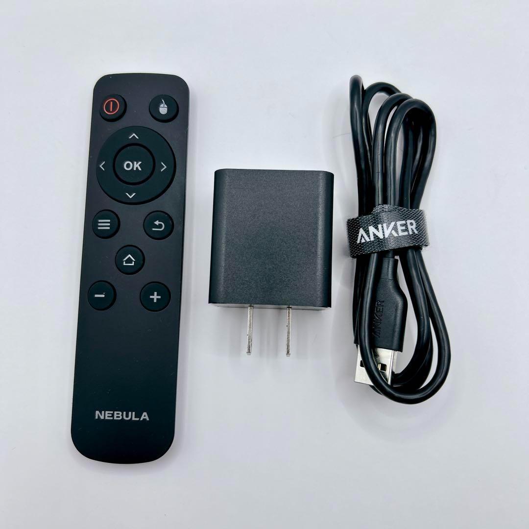 ♡大人気♡ ネビュラカプセル　D4111 モバイル　プロジェクター　軽量　黒