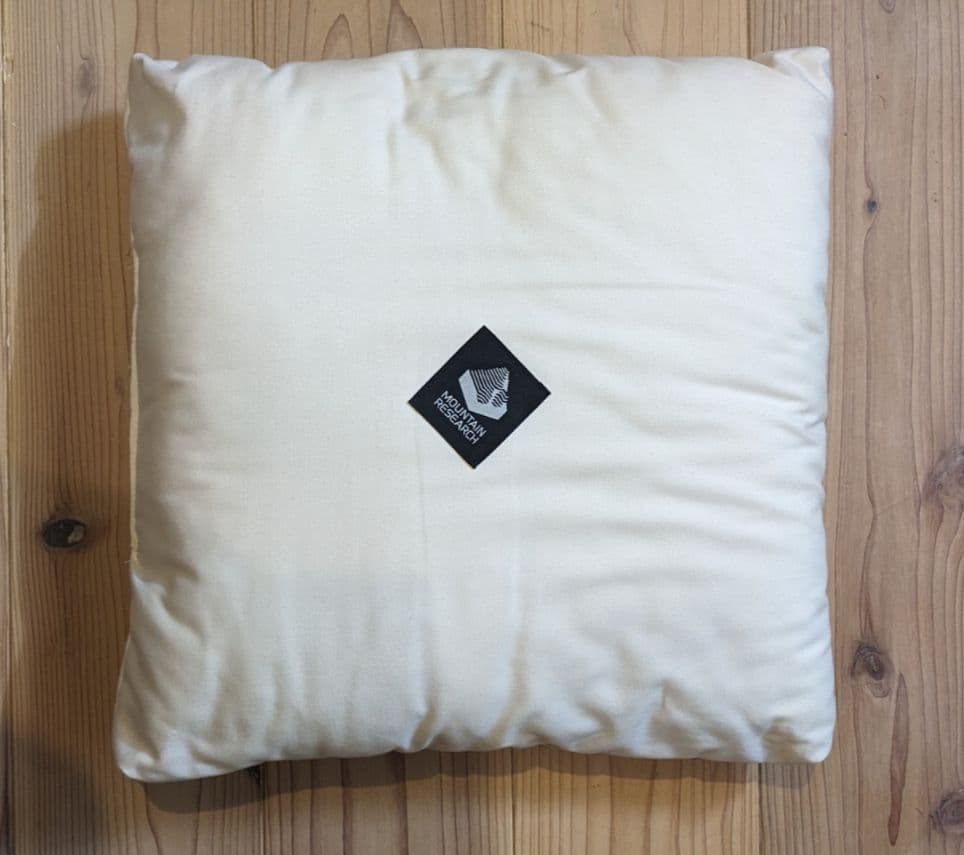 マウンテンリサーチ ホリデイ パッド