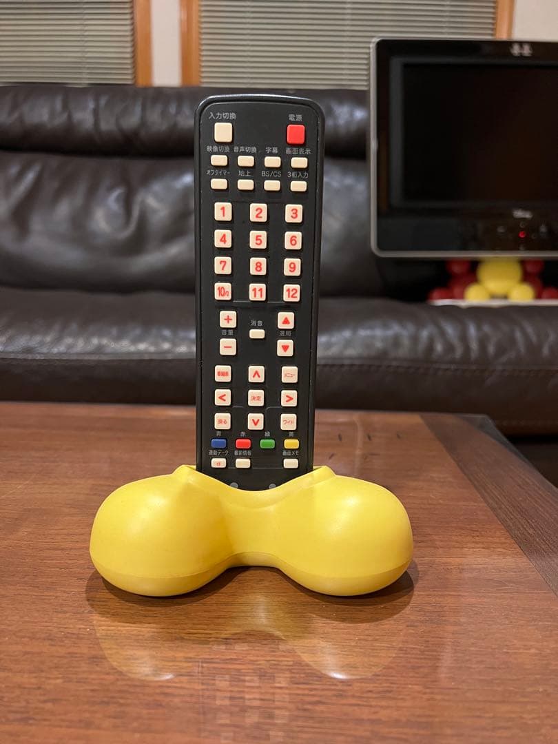 Disney ミッキー　テレビ 本体とリモコン付き