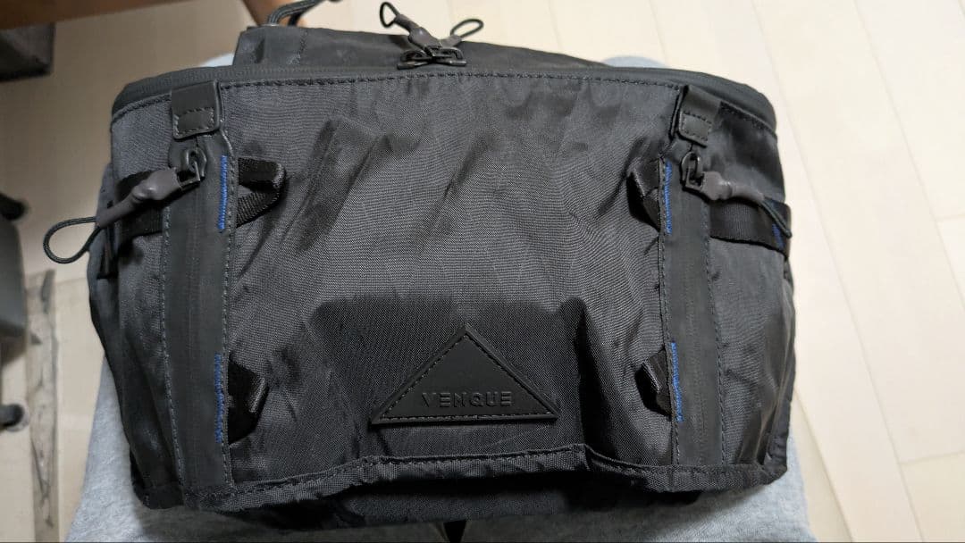 【超美品】VENQUE Trek Cross Body （日本非売品）