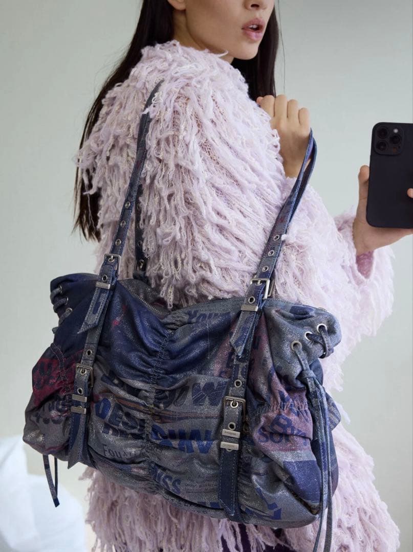 ショルダーバッグ　ギャザーバッグ