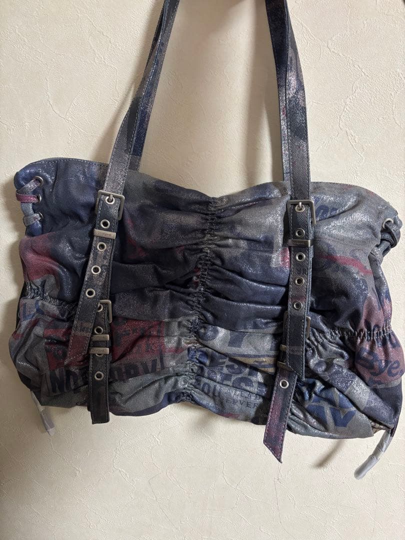 ショルダーバッグ　ギャザーバッグ