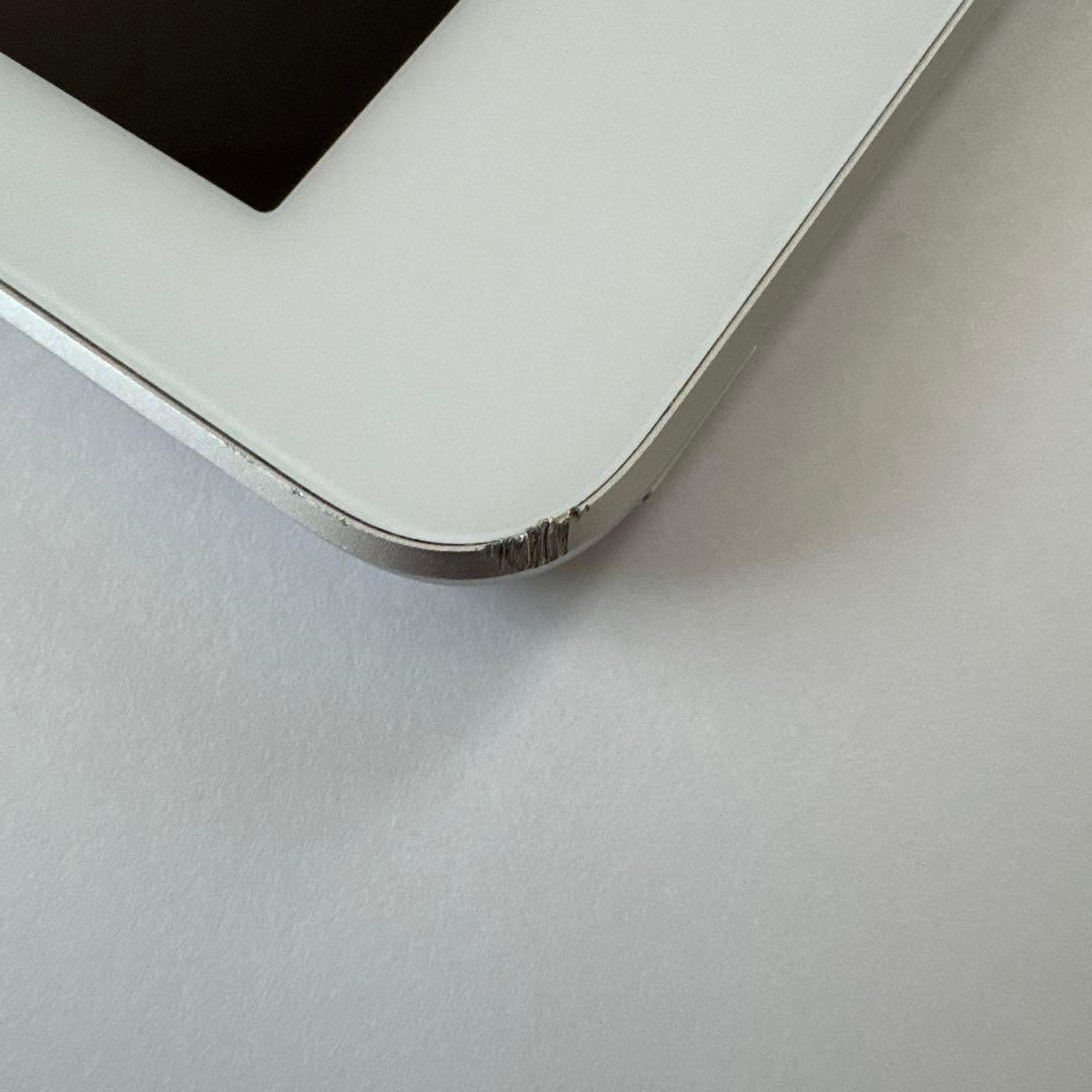 2月限定【本体+付属品】iPad 第6世代　32GB Wi-Fiモデル　シルバー