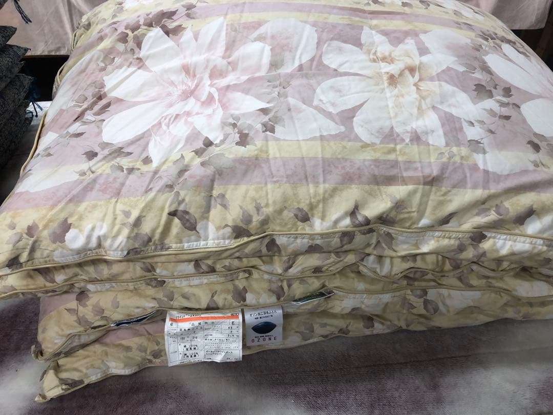 美品　高級羽毛布団シングル
