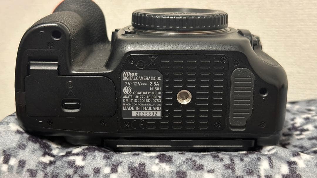 中古 Nikon D500ボディ➕ラバープロテクター