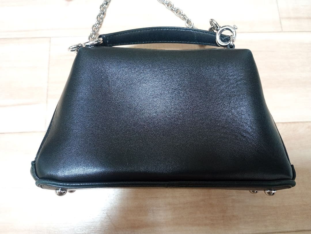 MAISON MARGIELAグラムスラムエンブロイダリー トラペゾイドバッグ