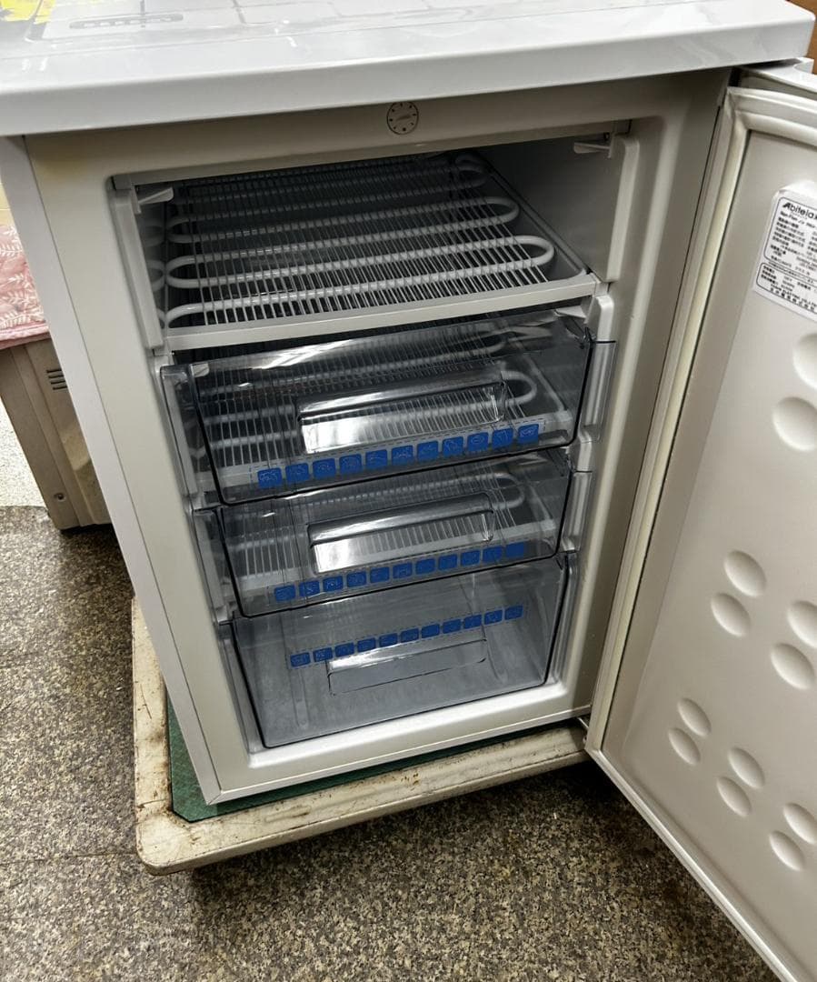 Abitelax アビテラックス電気冷凍庫 前開き100L 中古