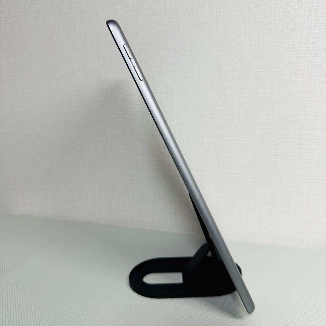 iPad 第6世代 32GB WIFI