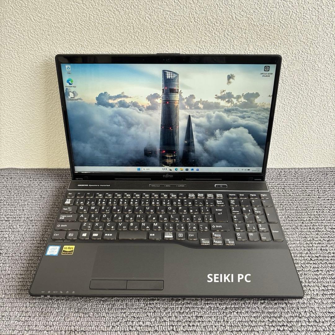 富士通lifebook AH53/C2 i7-8550U メモリ4GB