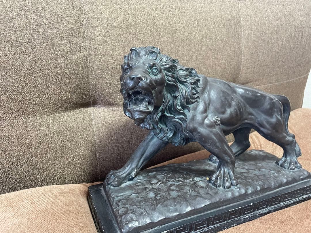 古代　ライオン　小物