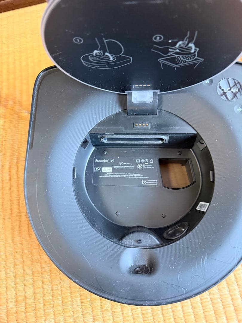 明日まで購入の方替えブラシ付き ルンバ　s9+ iRobot Roomba