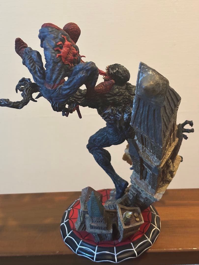 スパイダーマン VS ヴェノム スタチュー 岩倉圭二 原型 コトブキヤ