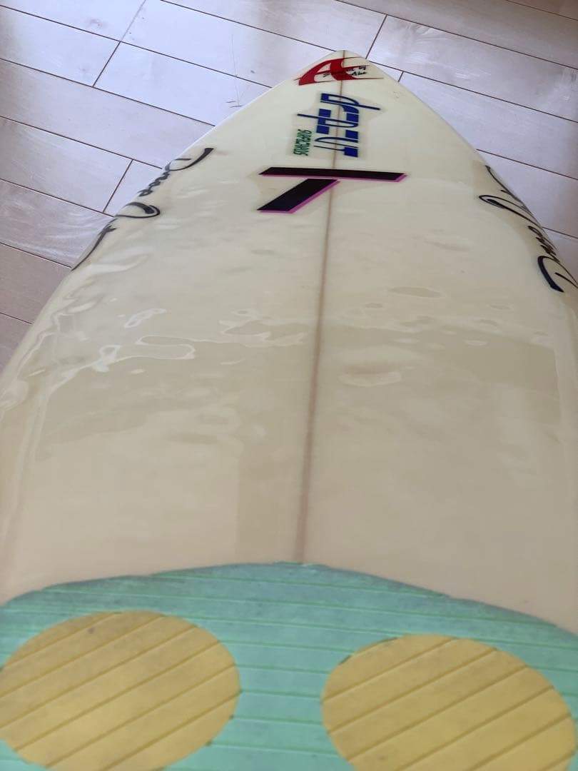 80年代のショートボード(メーカー/ドロップアウト、シェイパー/阿部)