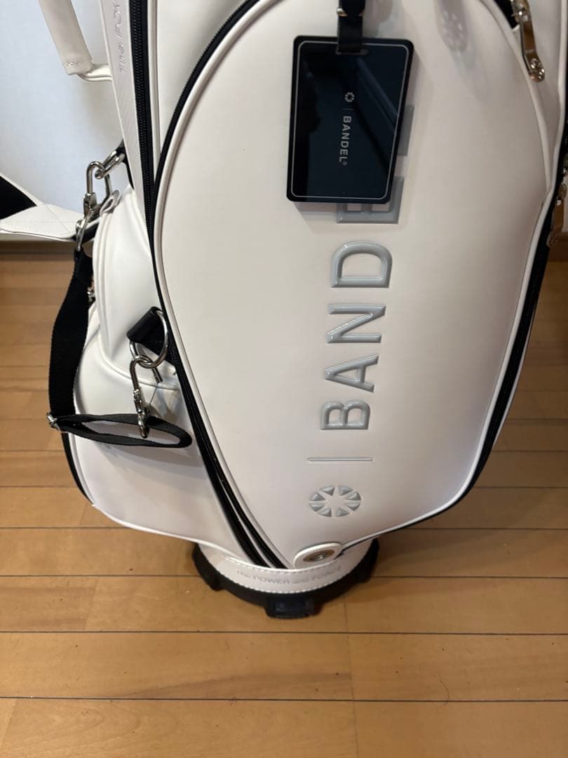 極美品　3点式　Bandel ゴルフバッグ・キャディバッグ　バンデル