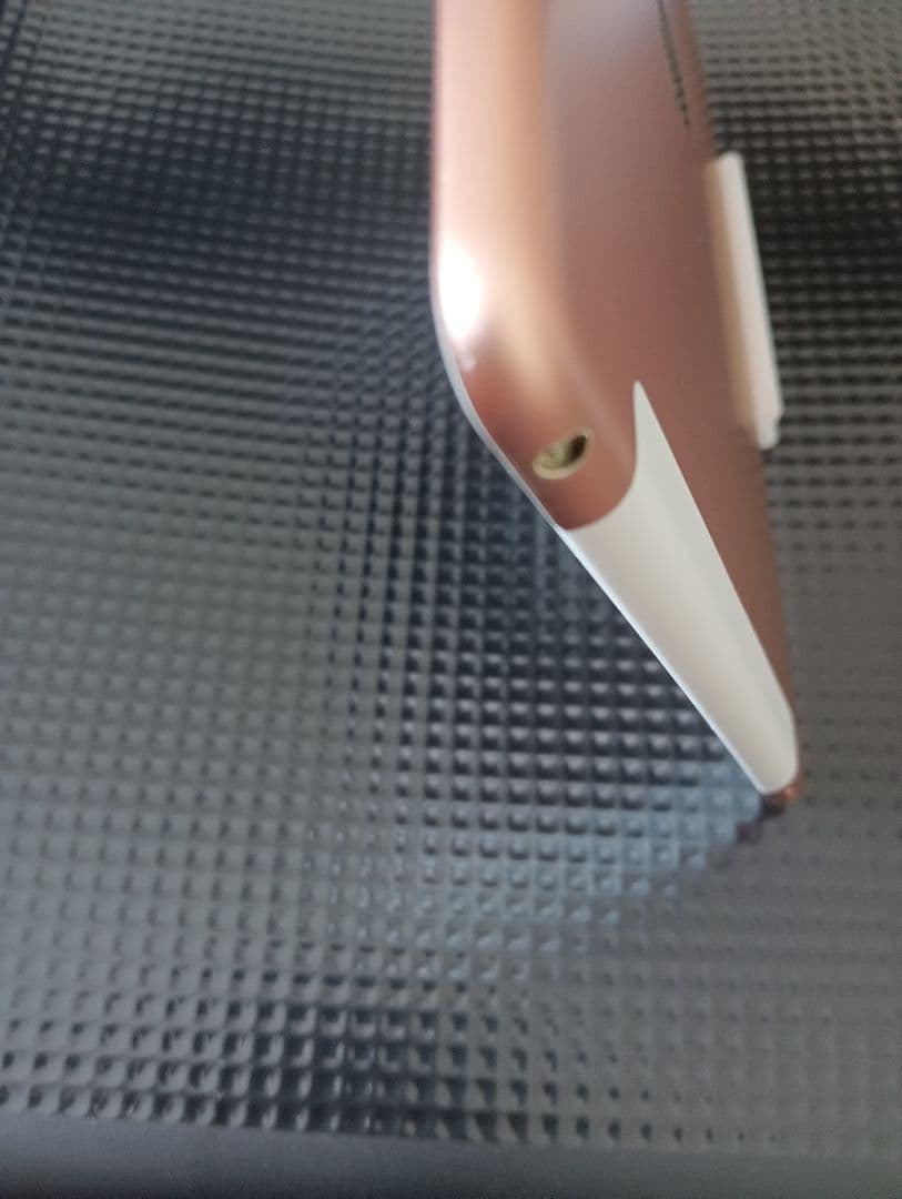 iPad8世代　32g キャリアau