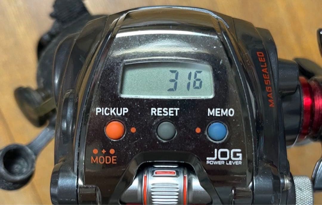 ダイワ　シーボーグ200j (オーバーホール直後の未使用品) 使用感あり