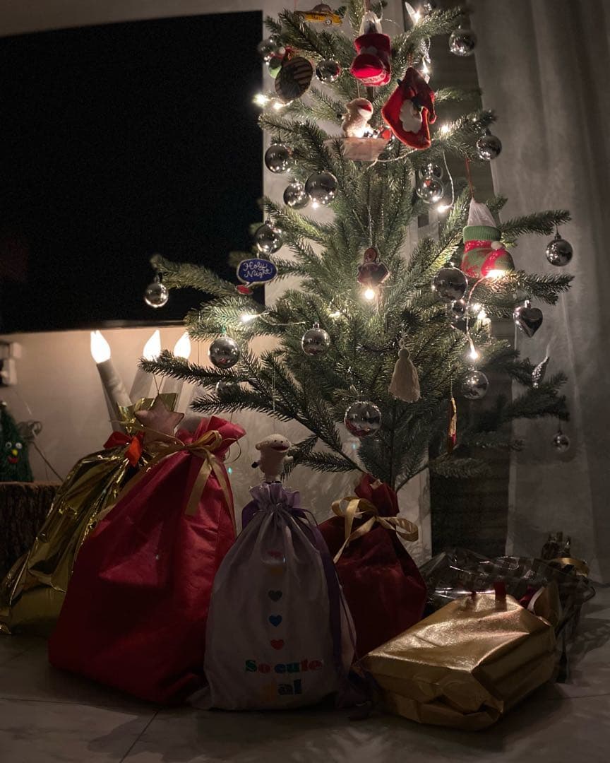 インテリア　フロアライト　間接照明