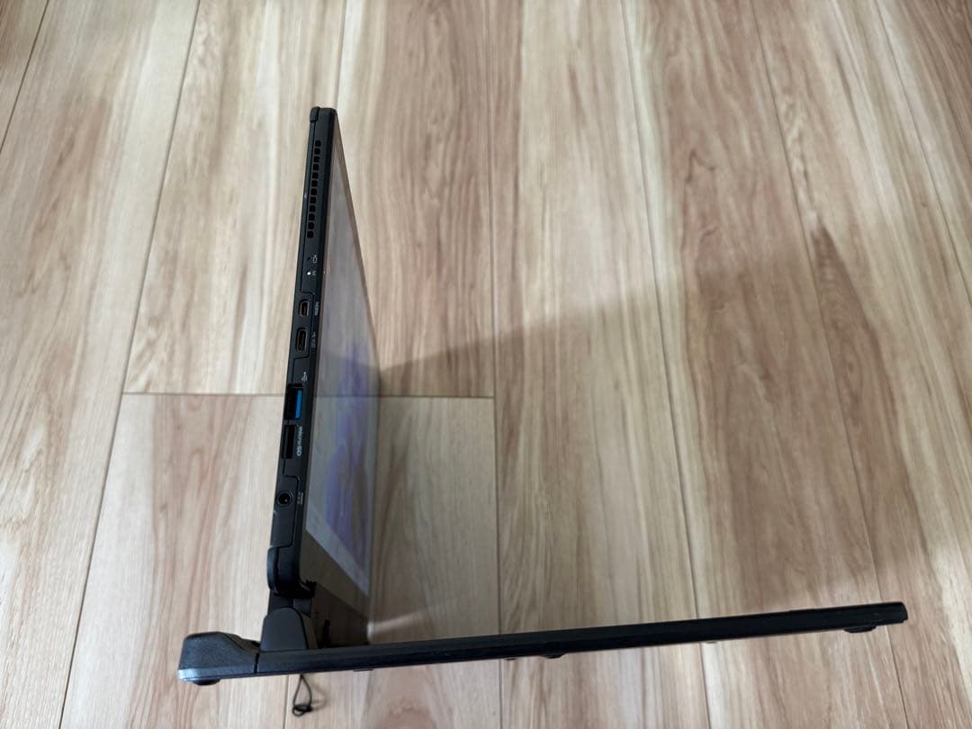 第8世代 富士通 ArrowsTab Q739/AE 2in1タッチパネル