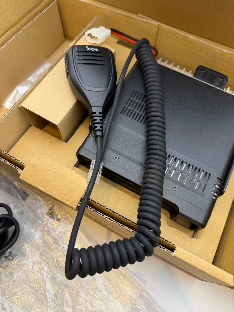 アイコムID-4100D 50w モービル無線機 D-STAR