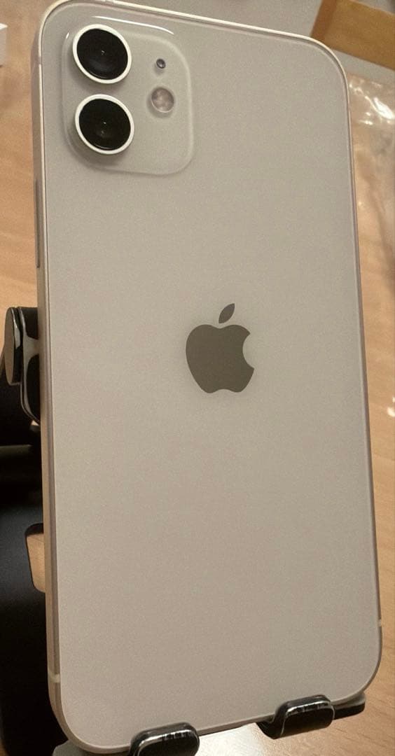 Apple iPhone12 64GB ホワイト　本体　simフリー　値下げ不可